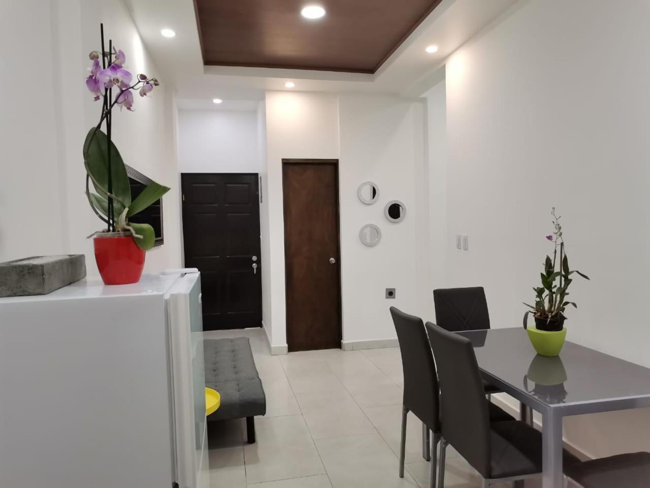 935 Lodge San Jose エクステリア 写真